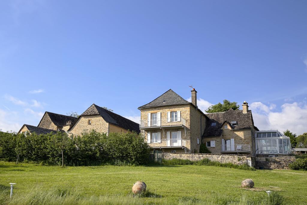La Source Gilhodes Hotel Castelnau-de-Mandailles Bagian luar foto
