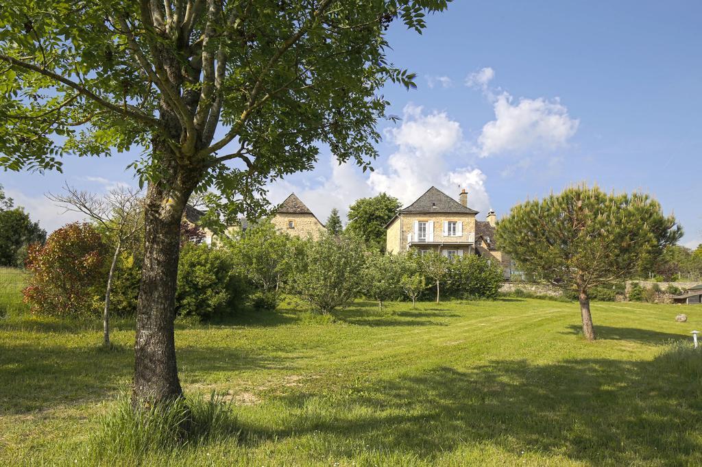 La Source Gilhodes Hotel Castelnau-de-Mandailles Bagian luar foto
